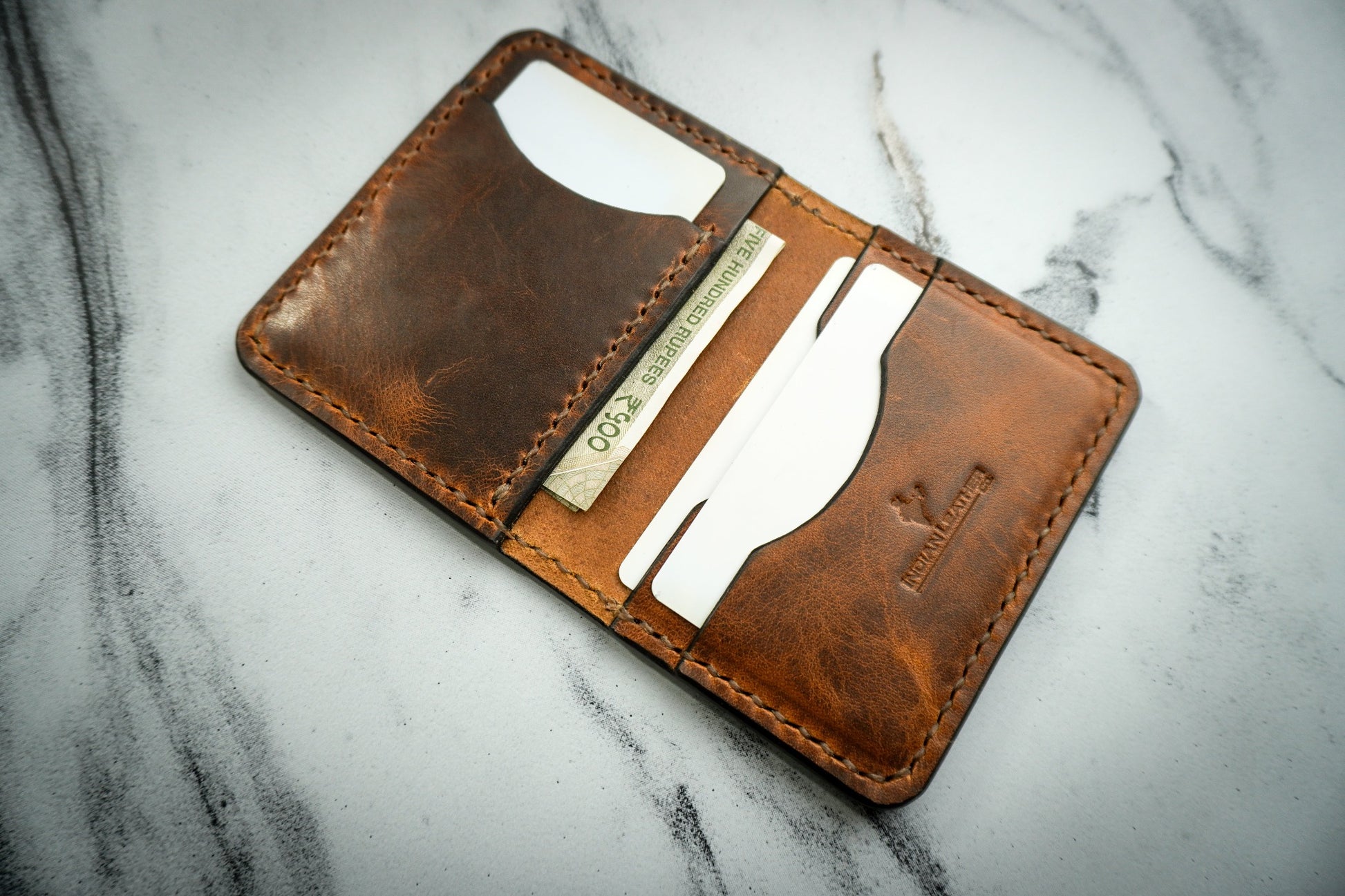 Bifold Card wallet in brown pull up leather