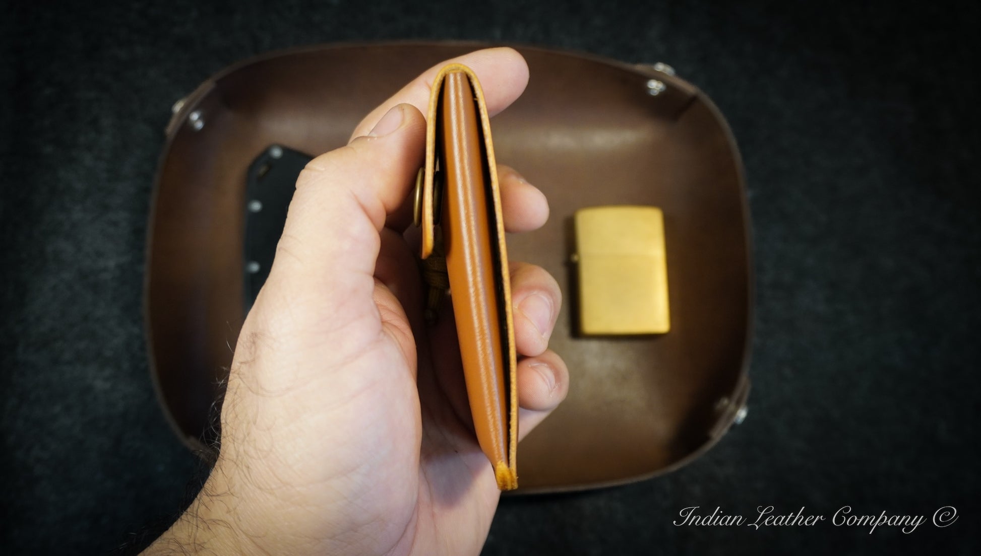 Side profile of the K2 Lite wallet, highlighting its compact design and high-quality craftsmanship