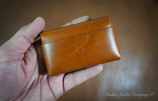 Closed view of the Stitchless 3.0 EDC wallet handcrafted from Latigo leather with a clean, stitch-free minimalist design.
